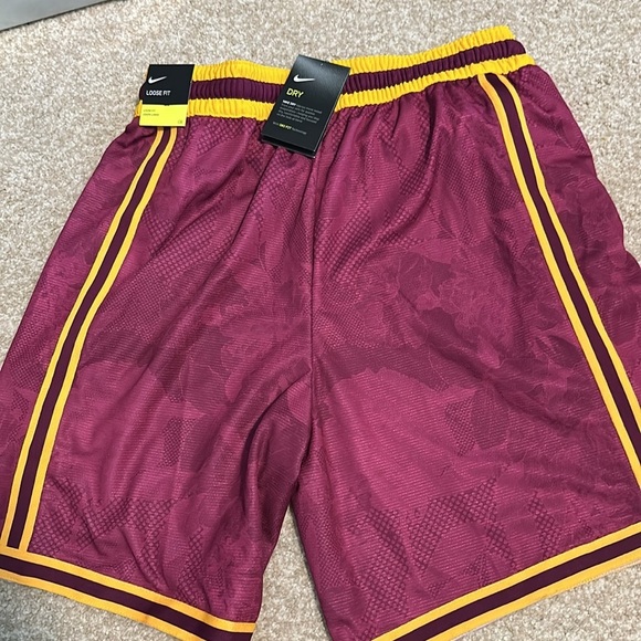NWT! Nike Men's DNA+ Basketball Shorts - Size Large 👑 - Picture 9 of 9